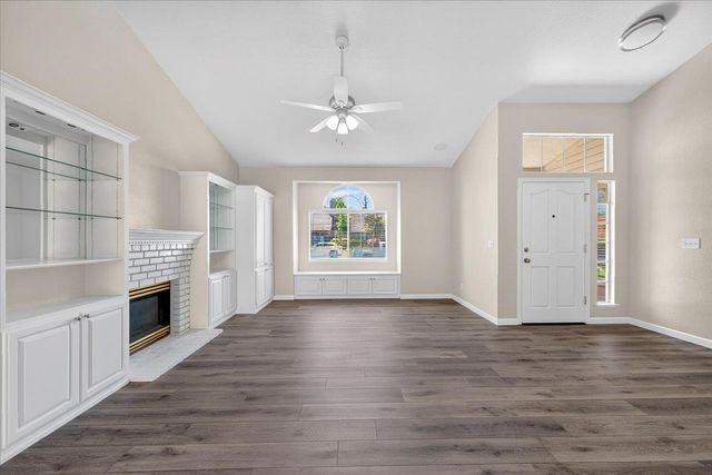 2228 E Yeargin Drive, Fresno, CA 93720