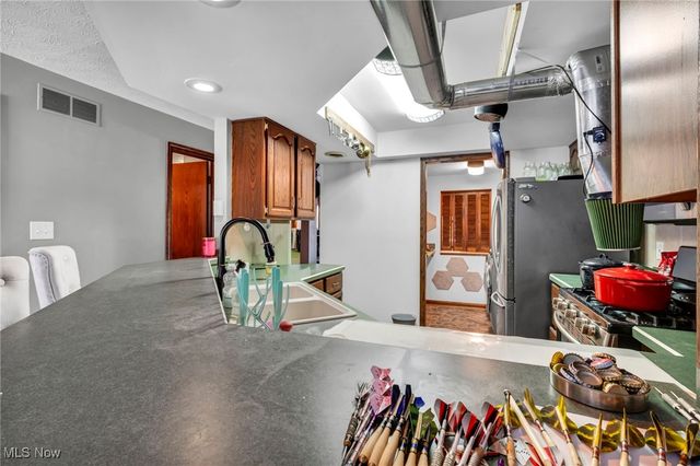 2189 Pinebrook Trail, Cuyahoga Falls, OH 44223