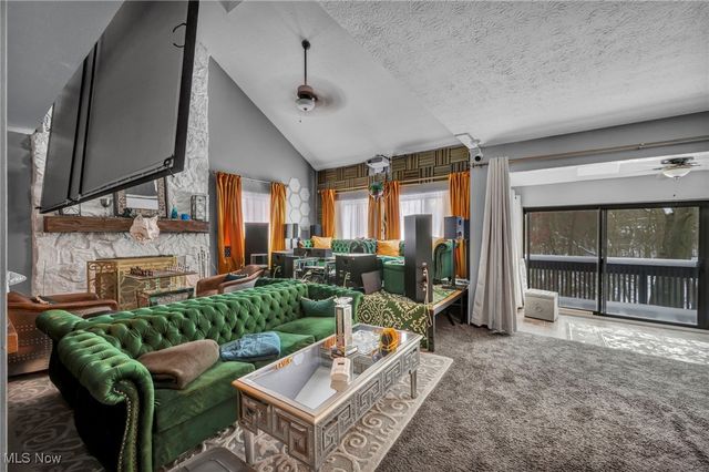 2189 Pinebrook Trail, Cuyahoga Falls, OH 44223