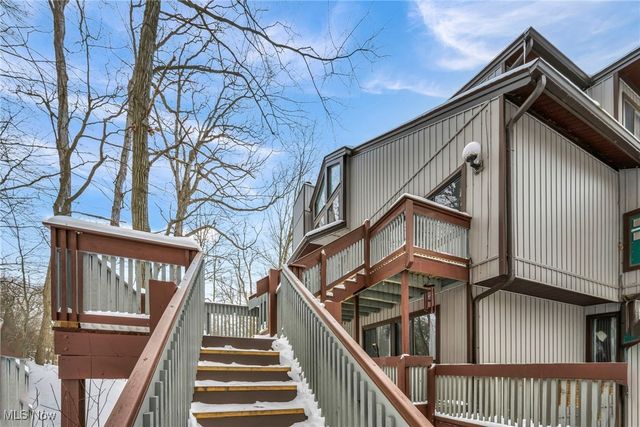 2189 Pinebrook Trail, Cuyahoga Falls, OH 44223