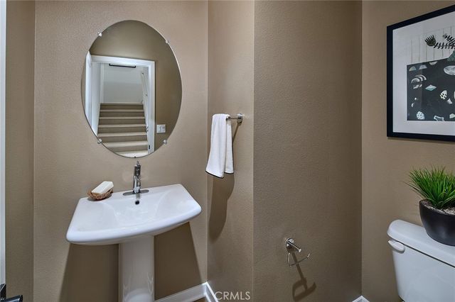 5969 Catskills Court, Eastvale, CA 92880