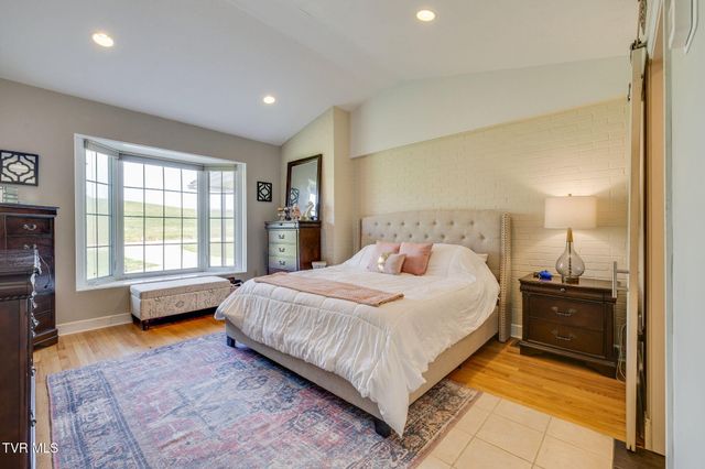 1320 Silver Grove Road, Bluff City, TN 37618