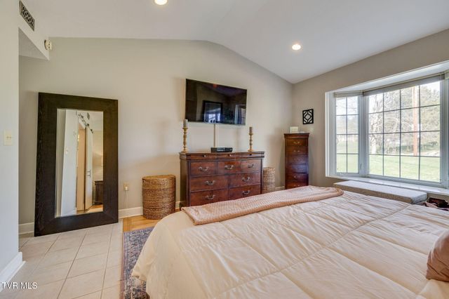 1320 Silver Grove Road, Bluff City, TN 37618