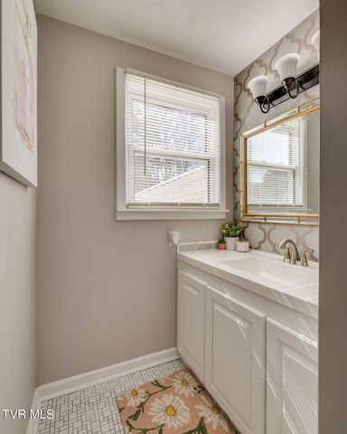 1320 Silver Grove Road, Bluff City, TN 37618