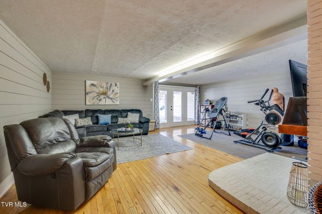 1320 Silver Grove Road, Bluff City, TN 37618