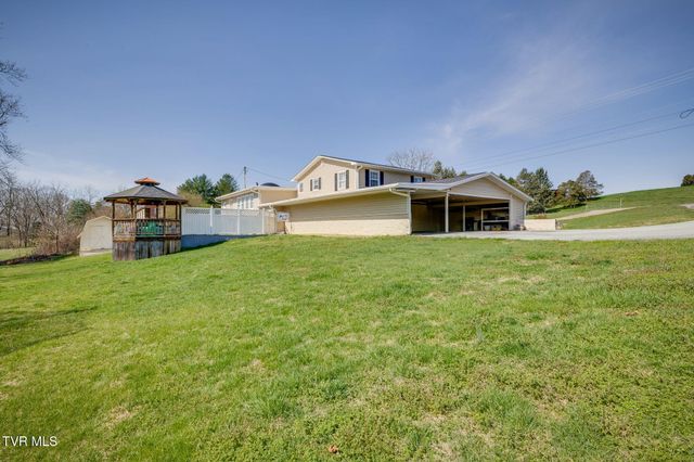 1320 Silver Grove Road, Bluff City, TN 37618