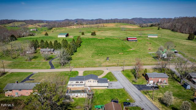 1320 Silver Grove Road, Bluff City, TN 37618
