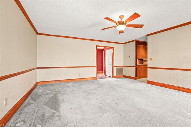 7006 Deer Hunter Lane, Lexington, NC 27295