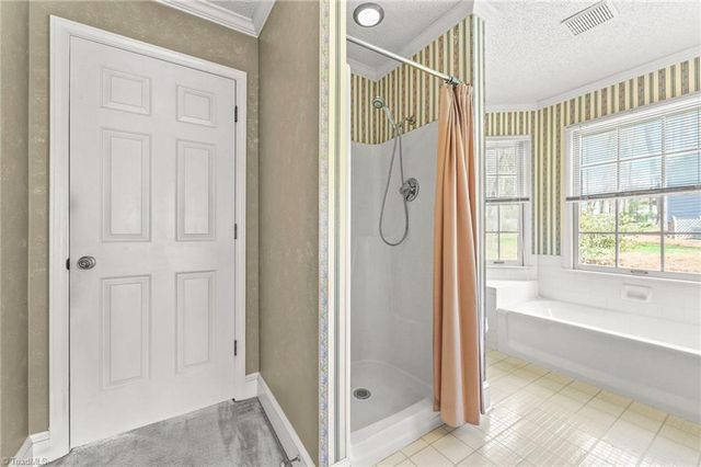 7006 Deer Hunter Lane, Lexington, NC 27295