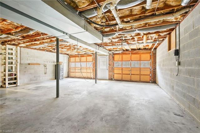 7006 Deer Hunter Lane, Lexington, NC 27295