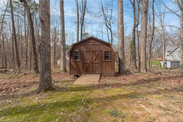 7006 Deer Hunter Lane, Lexington, NC 27295