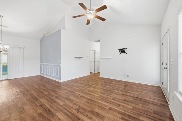 836 Ingle Nook Ln., Longs, SC 29568