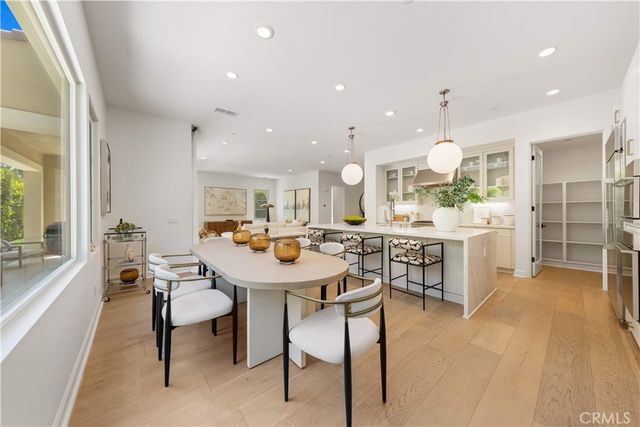 242 Sutters Mill, Irvine, CA 92602