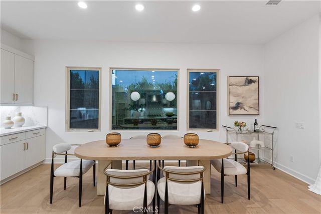 242 Sutters Mill, Irvine, CA 92602