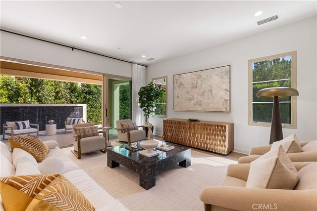 242 Sutters Mill, Irvine, CA 92602
