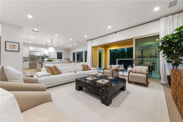 242 Sutters Mill, Irvine, CA 92602
