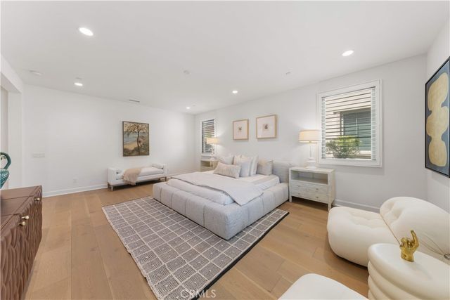 242 Sutters Mill, Irvine, CA 92602