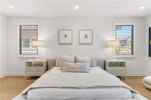 242 Sutters Mill, Irvine, CA 92602