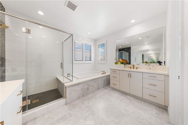 242 Sutters Mill, Irvine, CA 92602