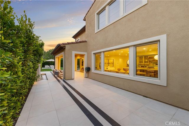 242 Sutters Mill, Irvine, CA 92602