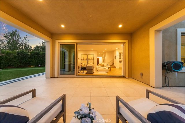 242 Sutters Mill, Irvine, CA 92602