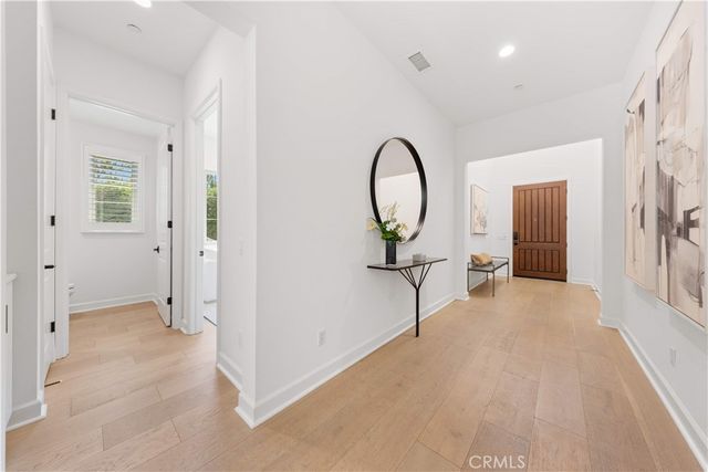 242 Sutters Mill, Irvine, CA 92602