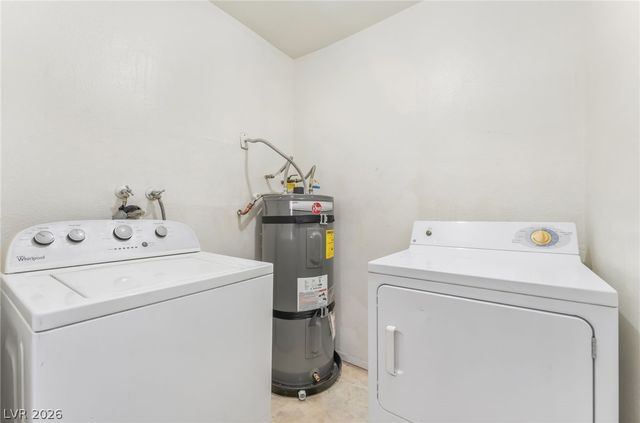 2722 Alicialynn Way B, Las Vegas, NV 89121