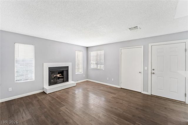 2722 Alicialynn Way B, Las Vegas, NV 89121