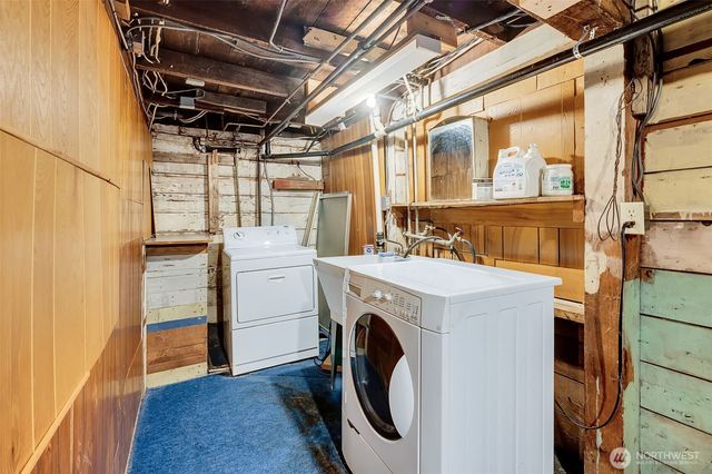 7233 36th Avenue SW, Seattle, WA 98126