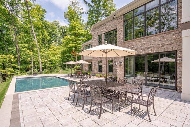 920 Blue Heron Lane, Miami Twp, OH 45140