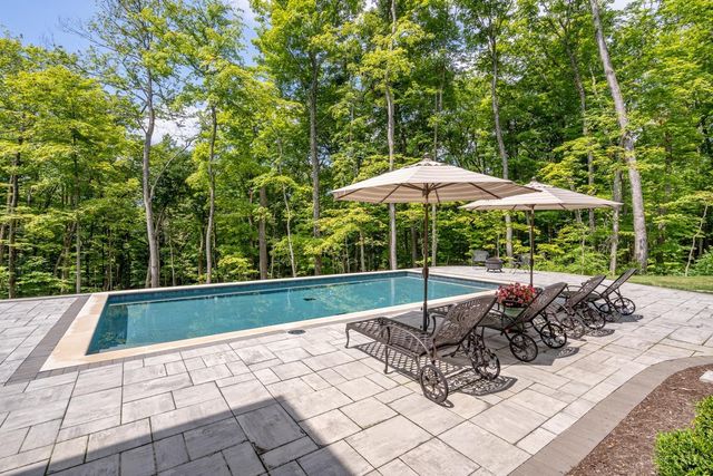 920 Blue Heron Lane, Miami Twp, OH 45140