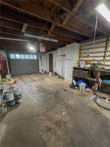 285 Thompsonville Rd, Peters Twp, PA 15317