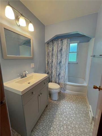 285 Thompsonville Rd, Peters Twp, PA 15317