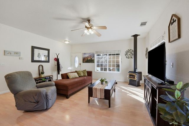 2845 Viona Rd, Pollock Pines, CA 95726