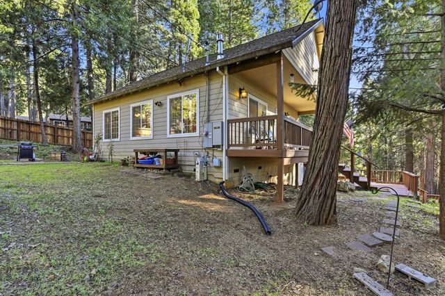 2845 Viona Rd, Pollock Pines, CA 95726