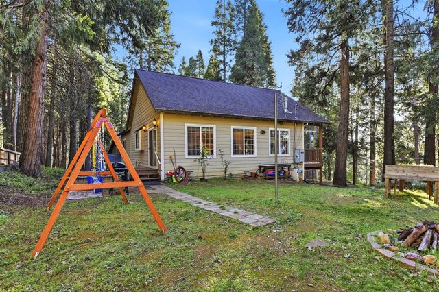 2845 Viona Rd, Pollock Pines, CA 95726