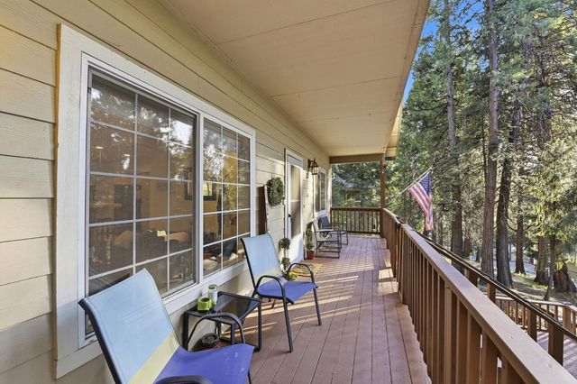 2845 Viona Rd, Pollock Pines, CA 95726
