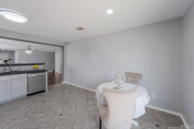 9246 Pacific Maple, San Antonio, TX 78254