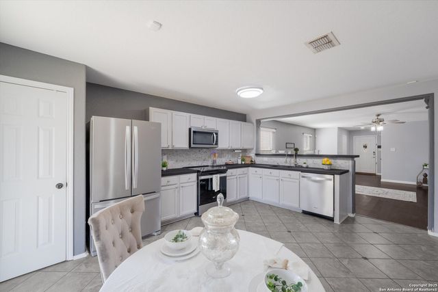 9246 Pacific Maple, San Antonio, TX 78254