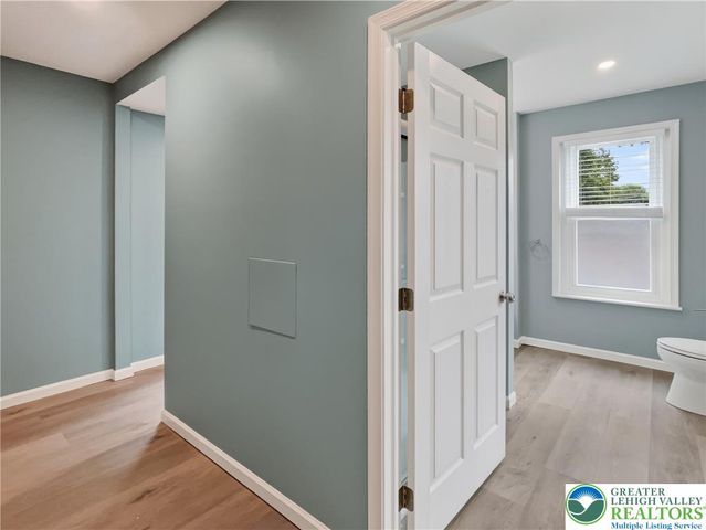 411 Main Street 2, Hellertown Boro, PA 18055