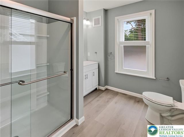411 Main Street 2, Hellertown Boro, PA 18055