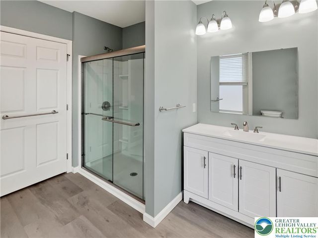 411 Main Street 2, Hellertown Boro, PA 18055