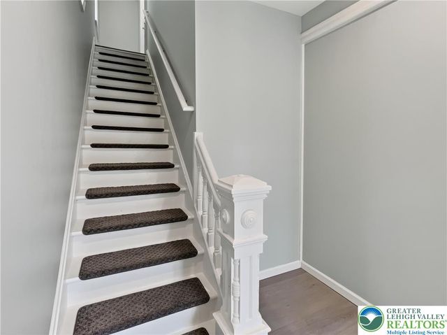 411 Main Street 2, Hellertown Boro, PA 18055