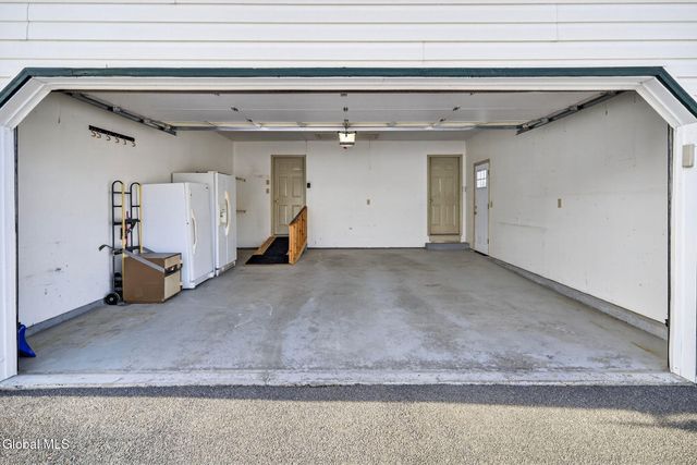 1457 Castleridge Road, Schodack, NY 12033