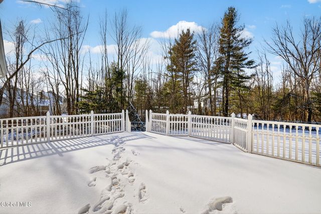 1457 Castleridge Road, Schodack, NY 12033