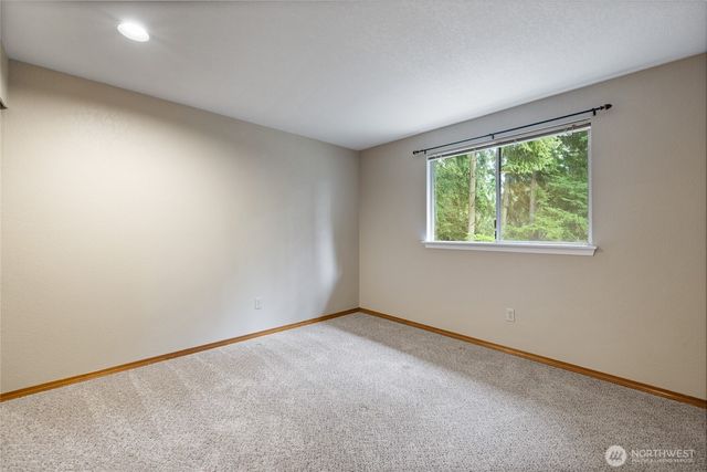 3216 31st Avenue SE, Puyallup, WA 98374