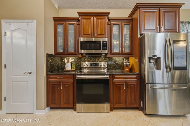 427 Heathrow Circle, Rockledge, FL 32955