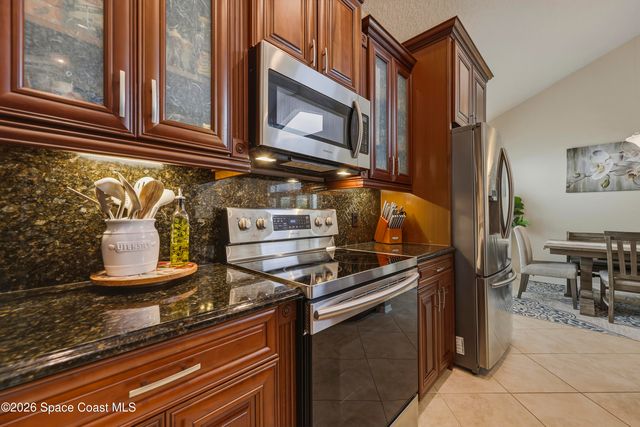 427 Heathrow Circle, Rockledge, FL 32955