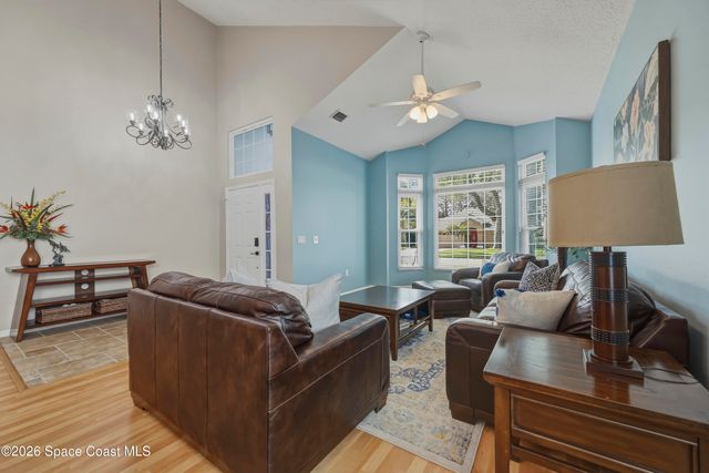 427 Heathrow Circle, Rockledge, FL 32955