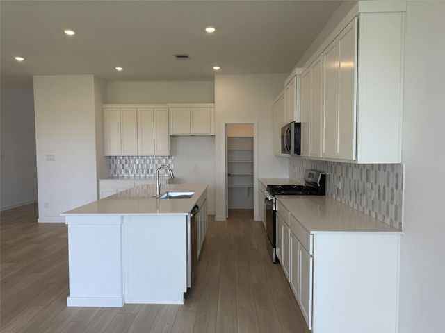 2236 Beach Cove Lane, League City, TX 77573